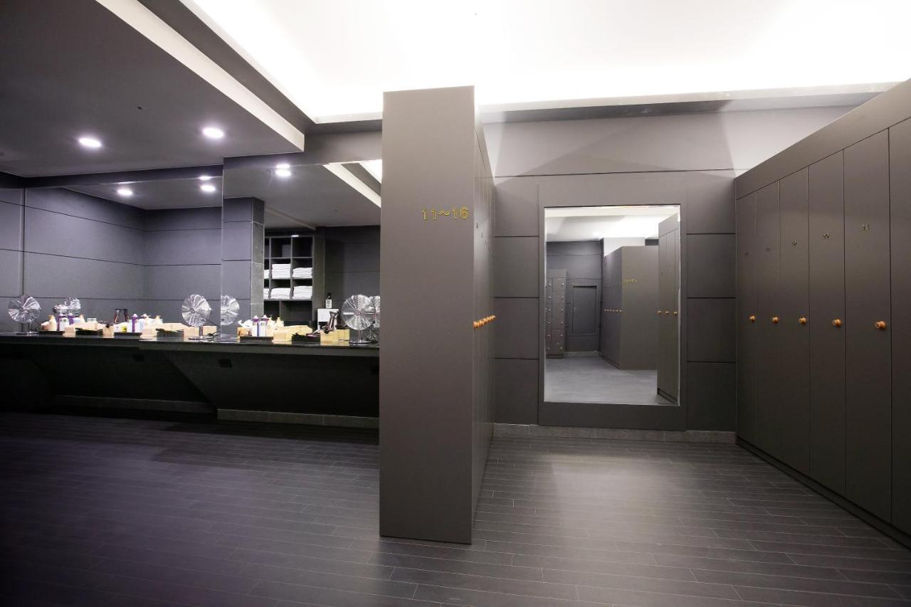 Hotel International Чханвон Экстерьер фото